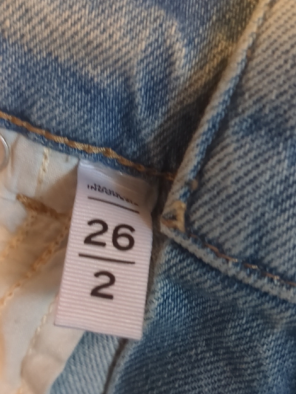 Loft Roll Cuff Light Wash Jean Shorts Size 2 - Picture 6 of 14